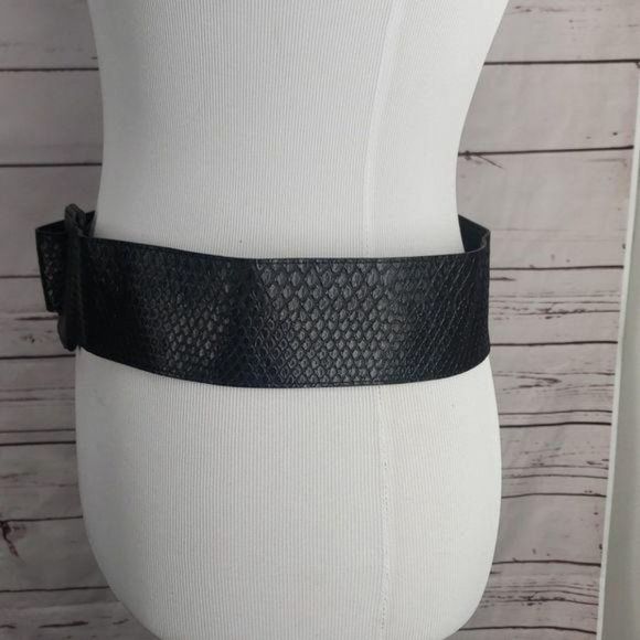 Vintage 80s Style Wide Black Waist  Hook Loop Belt - Picture 10 of 16